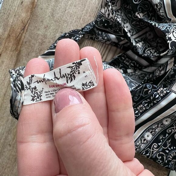 Free People Beaux Slip Dress in Scarf Print small - Picture 15 of 15